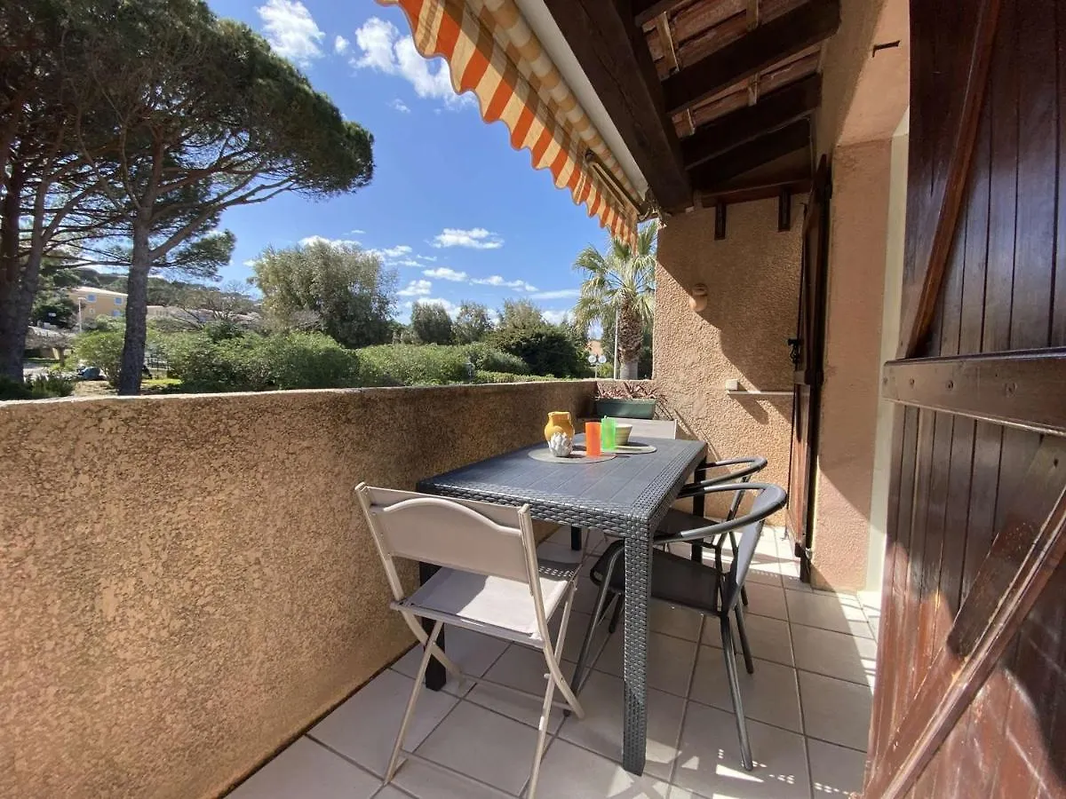 Appartement 2P Avec Mezzanine, Balcon, Parking Prive - A 200M De La Plage De La Nartelle - Fr-1-226-523 Sainte-Maxime